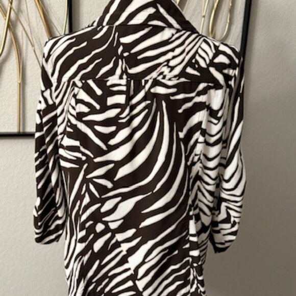 ZENERGY by CHICO'S Neema Zebra Print Jacket - Picture 2 of 15